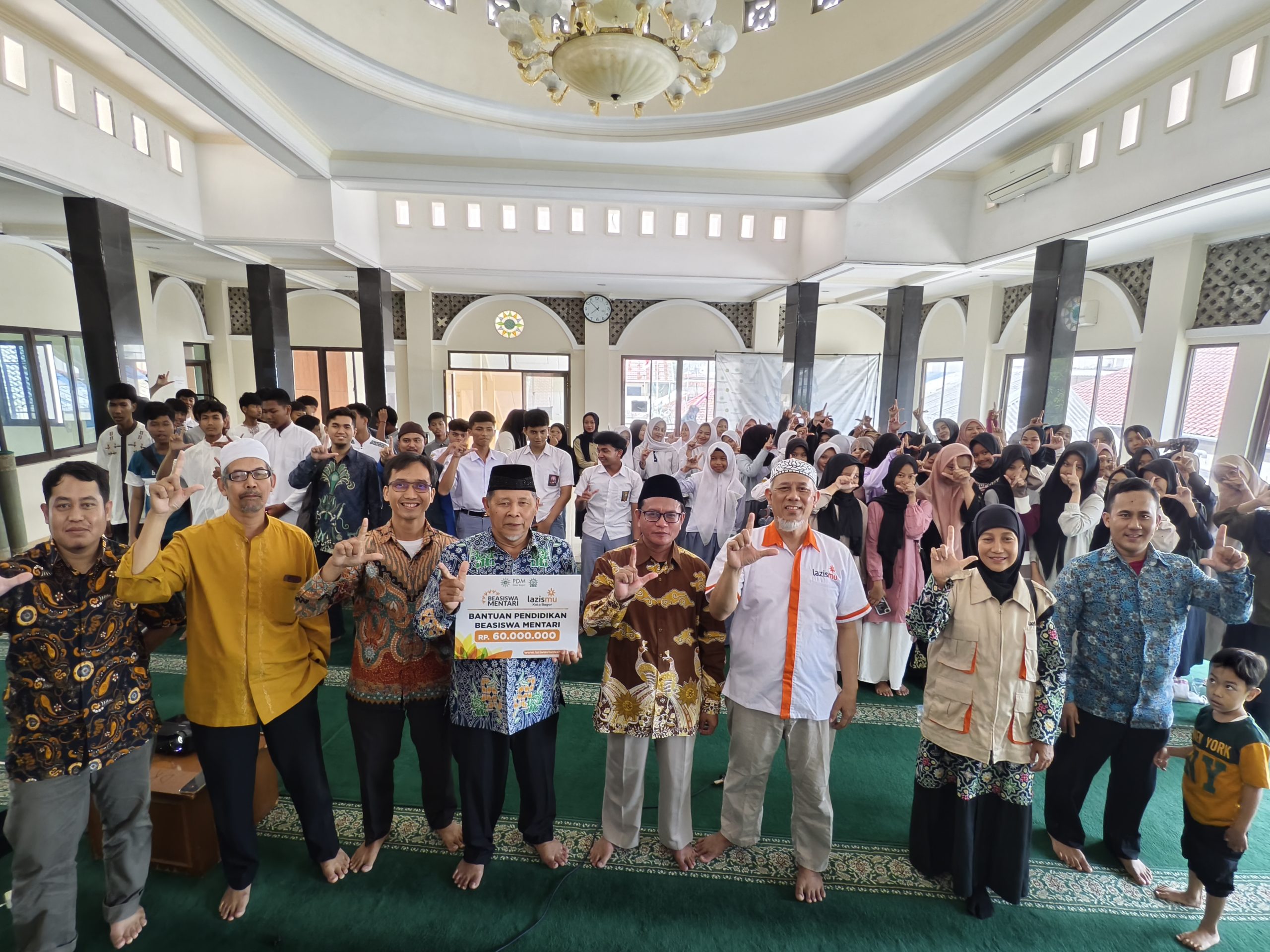 Lazismu Kota Bogor Beri Kado Kemerdekaan Anak Bangsa di HUT ke-79 RI